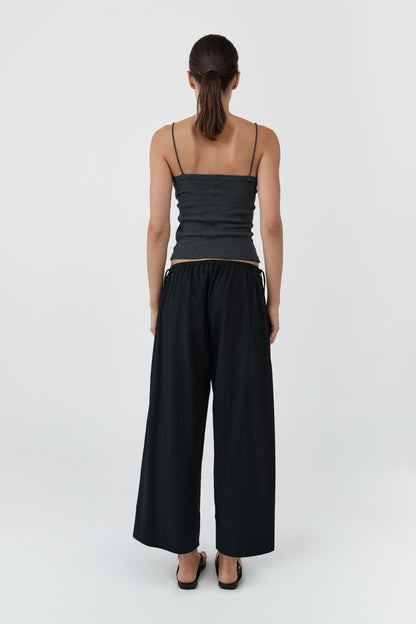 ST. AGNI-702 CROP DRAWSTRING PANTS-BLACK_04.jpg