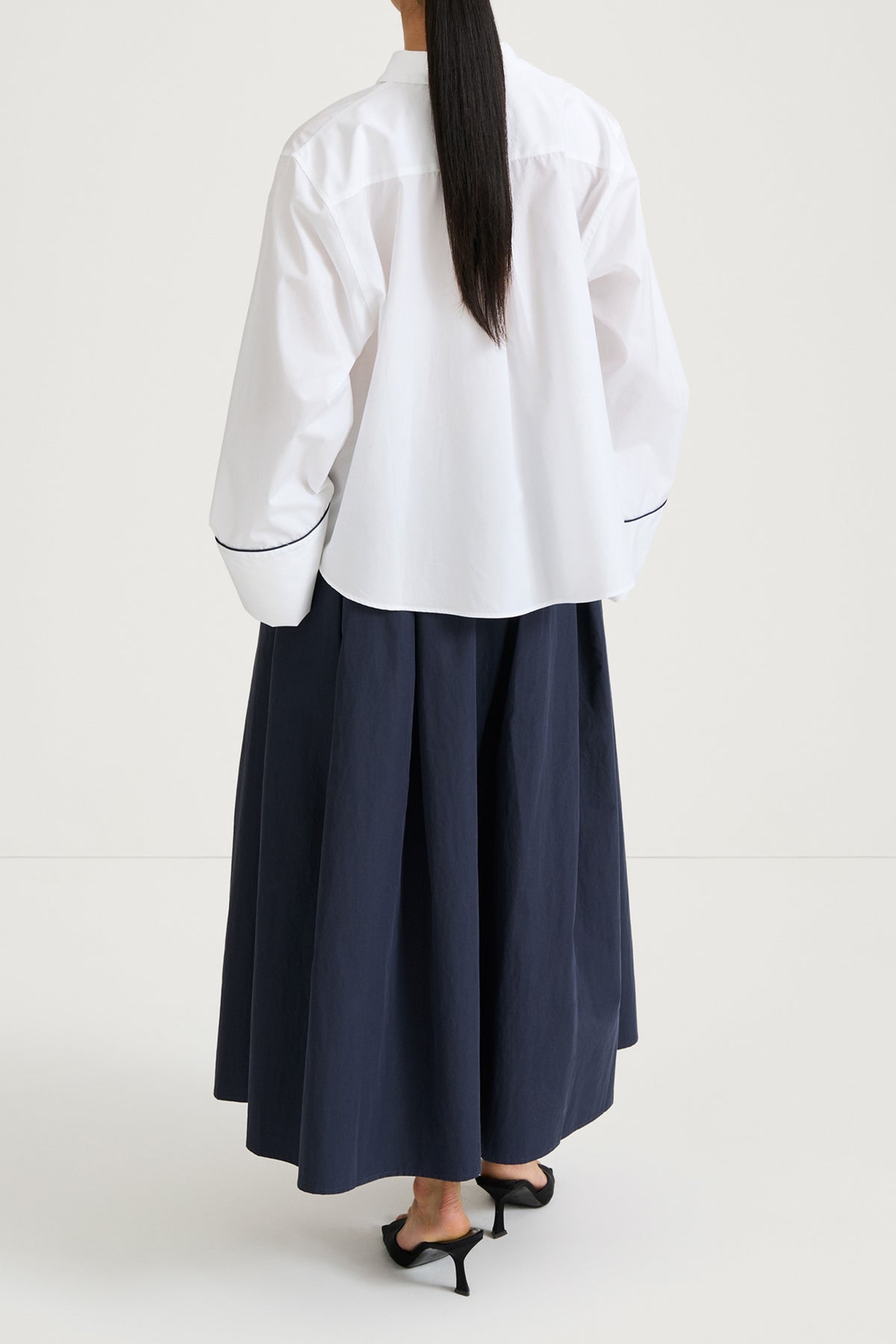 STYLEIN-719 JOVANNA SHIRT-WHITE_05.jpg