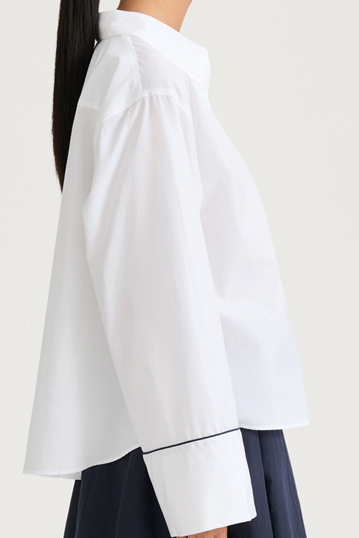 STYLEIN-719 JOVANNA SHIRT-WHITE_06.jpg