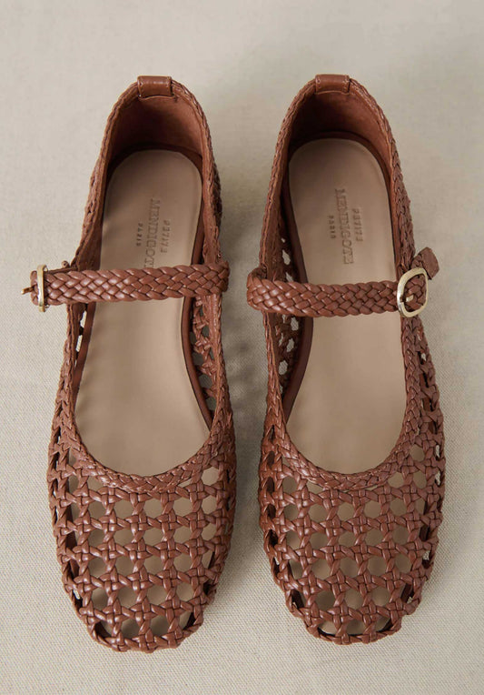 Ballerina Claudette Tresse Camel