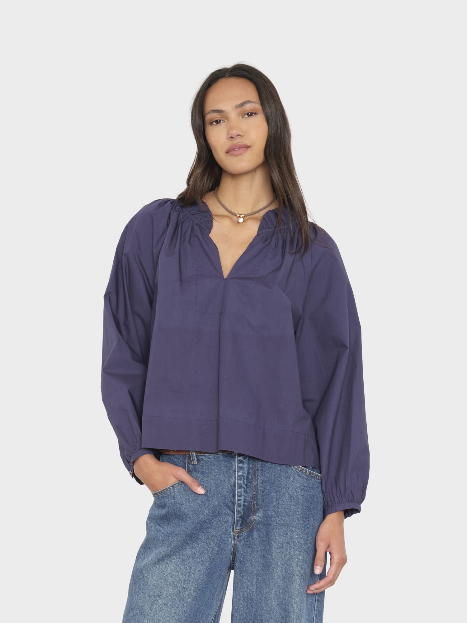 XIRENA-443 CAROLINA TOP-NAVY_01.jpg