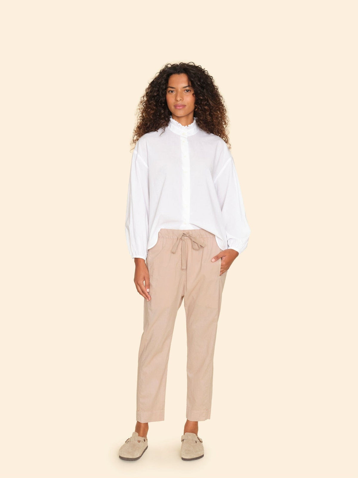 XIRENA | Draper Pant - Beige Cotton Poplin Sand-Dollar