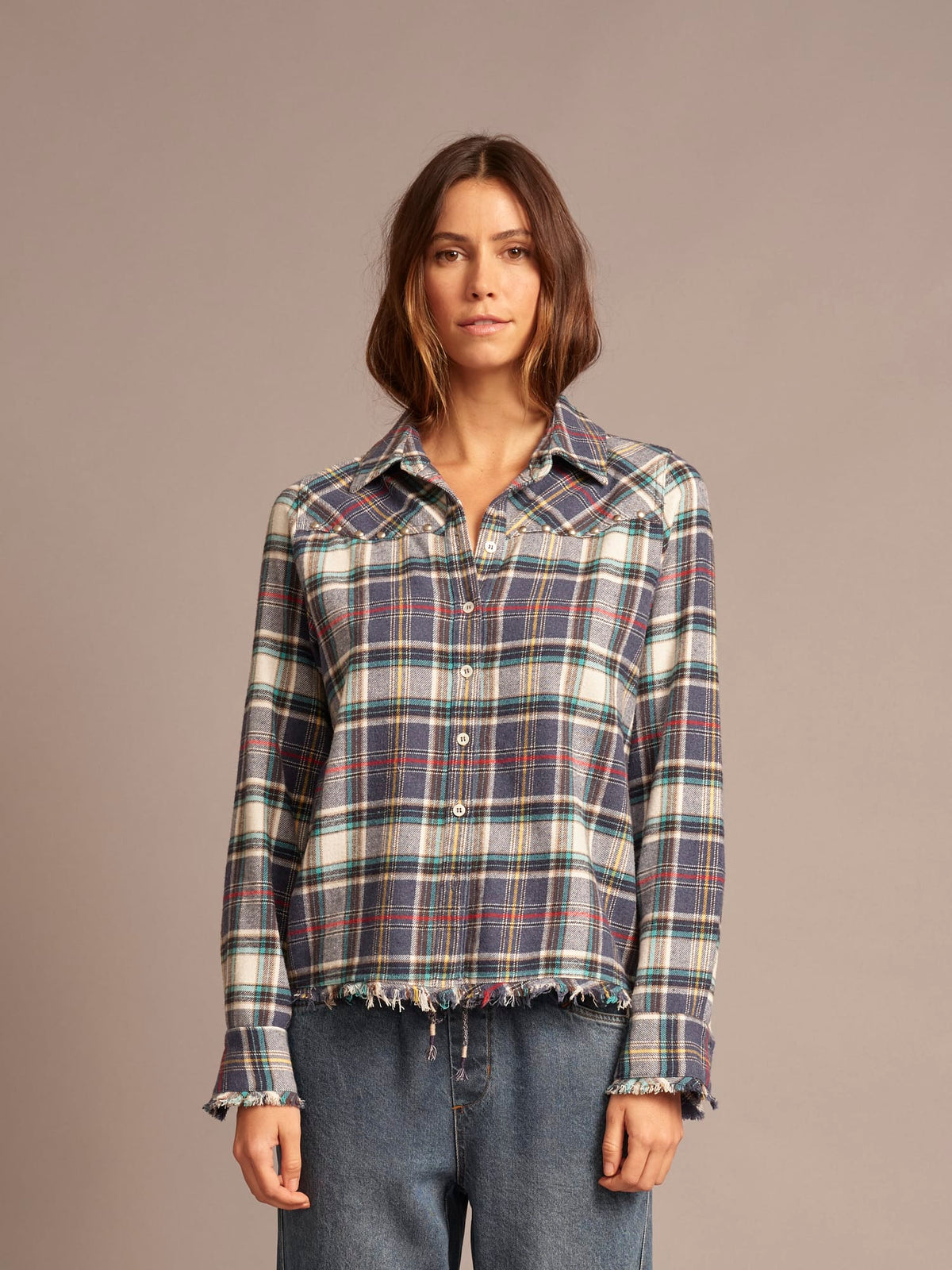 XIRENA-443 EASTWOOD SHIRT-MOONWASH BLUE_02.jpg