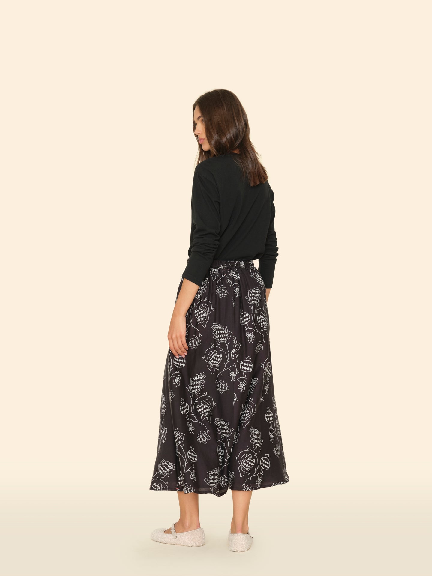 Skirt X7dlp000 Satine Skirt Black-Pom