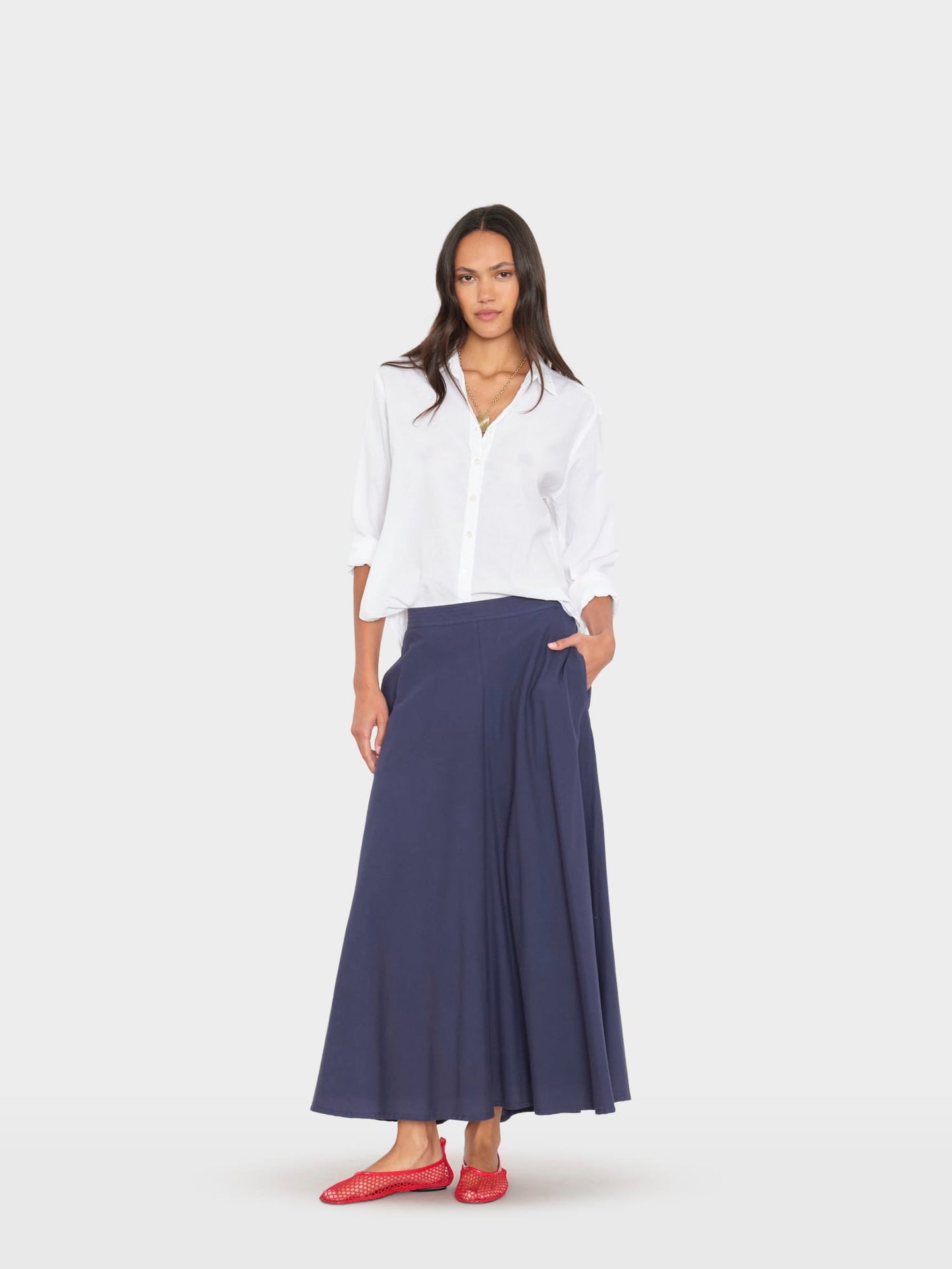 XIRENA-443 SCARLETT SKIRT-NAVY_01.jpg