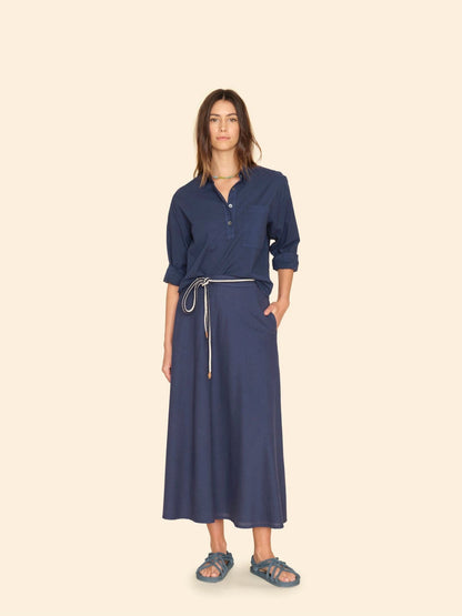 XIRENA-443 STELA SKIRT-NAVY_01.jpg