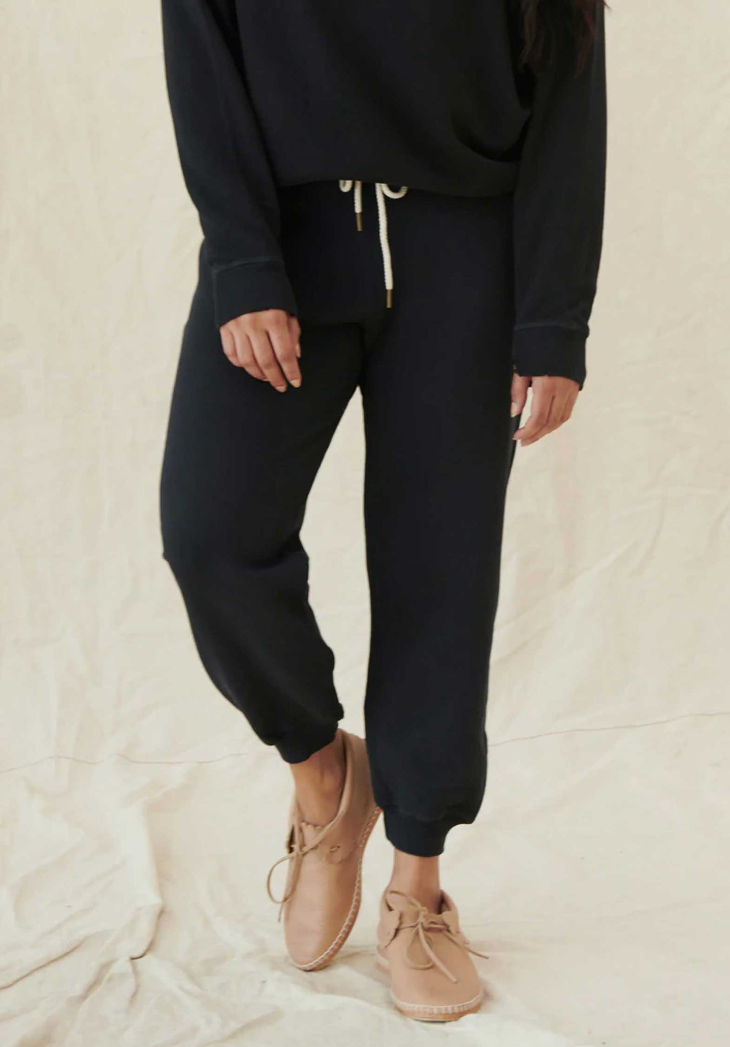 Pants B590085 Almost-Black