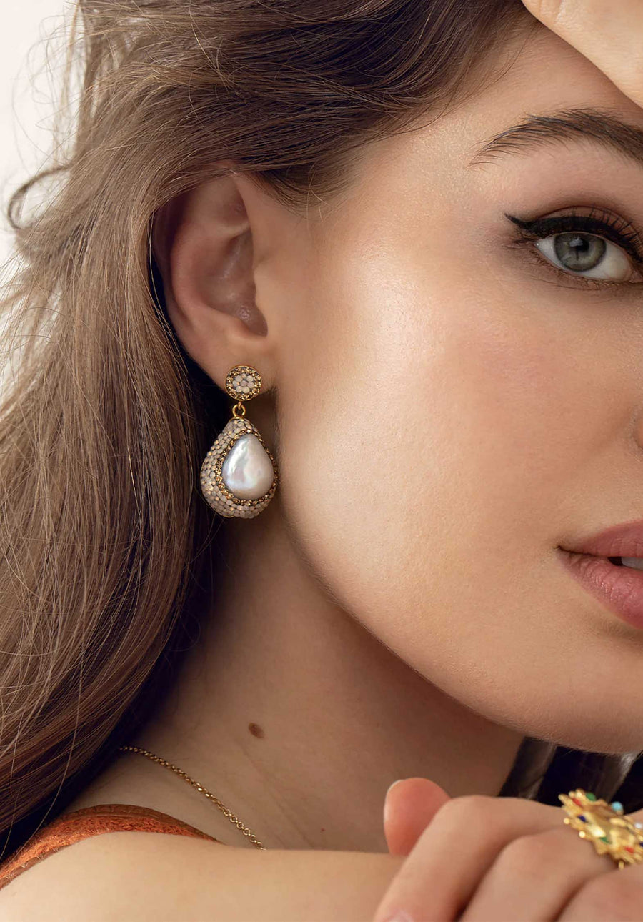 Earring Baroque Pearl E Gold