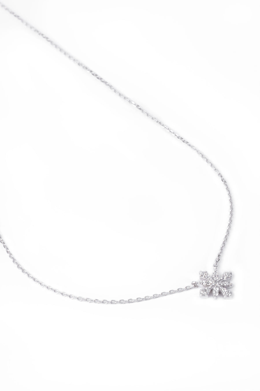 Snow 14K White Gold Necklace