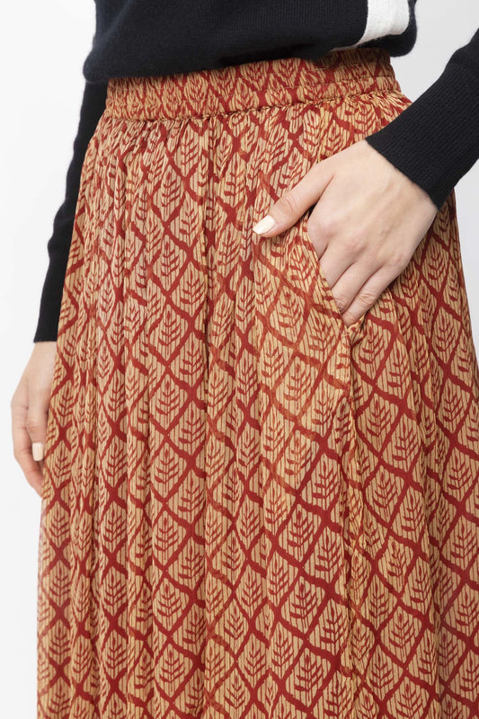 Harford shirts, dresses and pants for women