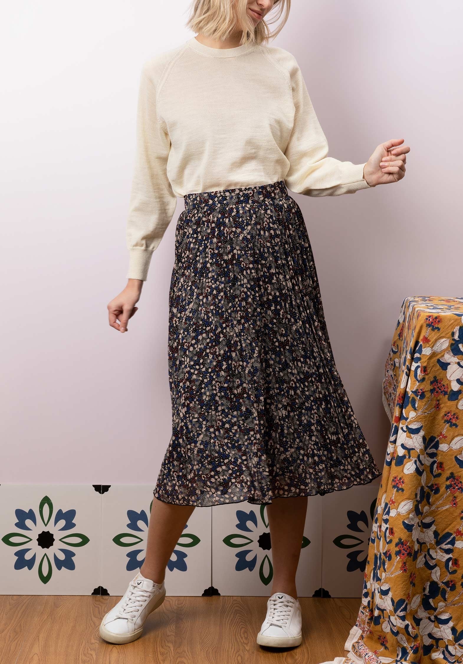 Sessun dresses, coats, pants, sweaters, clothings and bags for women online