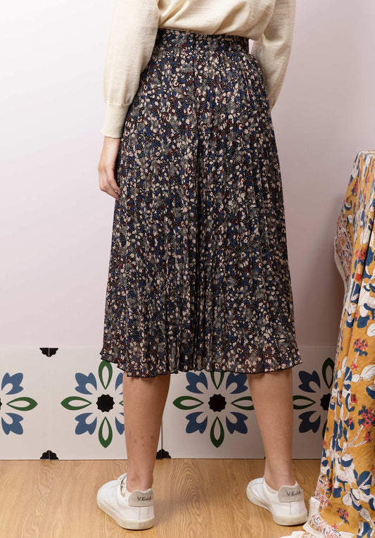 Sessun dresses, coats, pants, sweaters, clothings and bags for women online