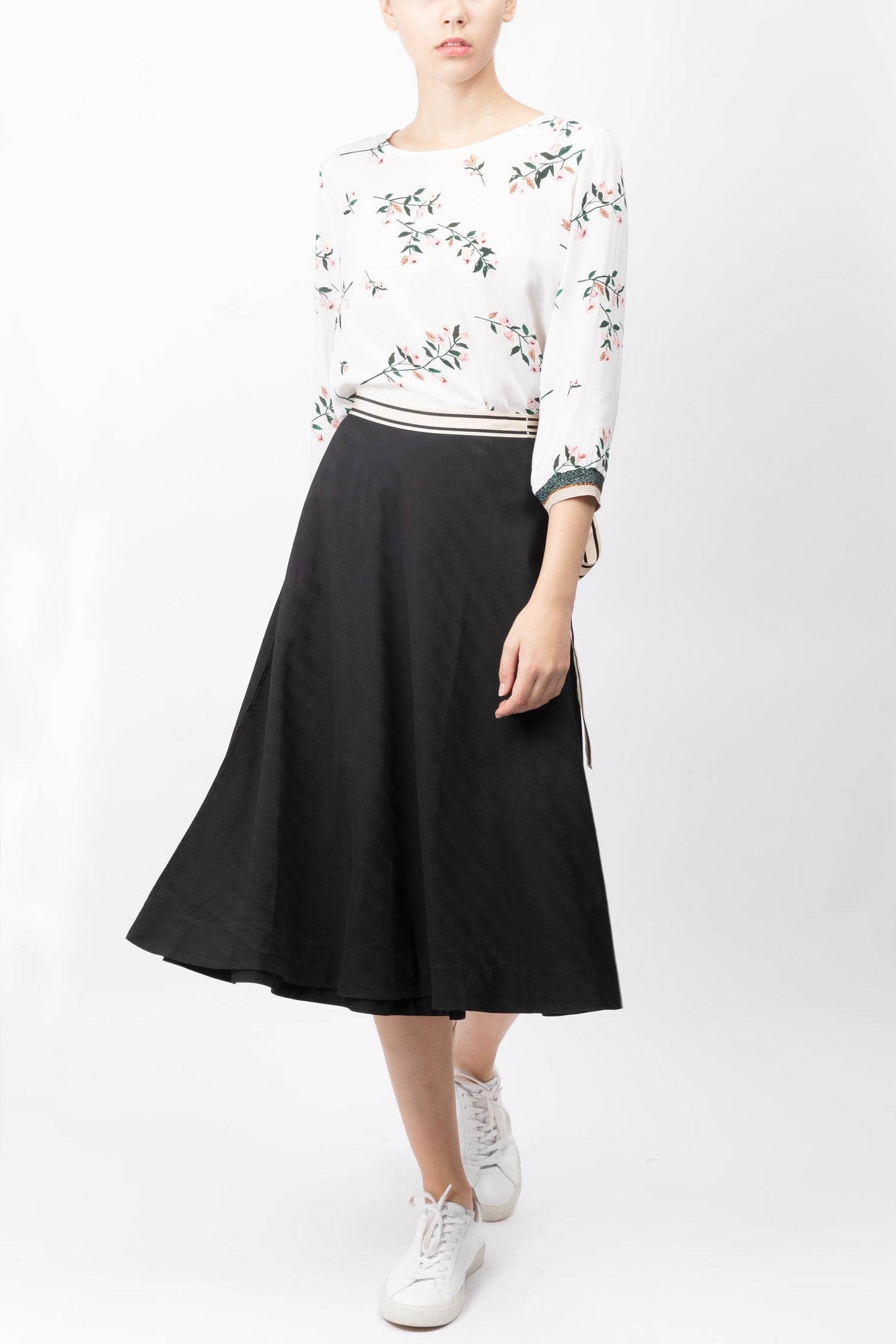 Bellerose dresses, skirts, tops, bags and clothings for women online