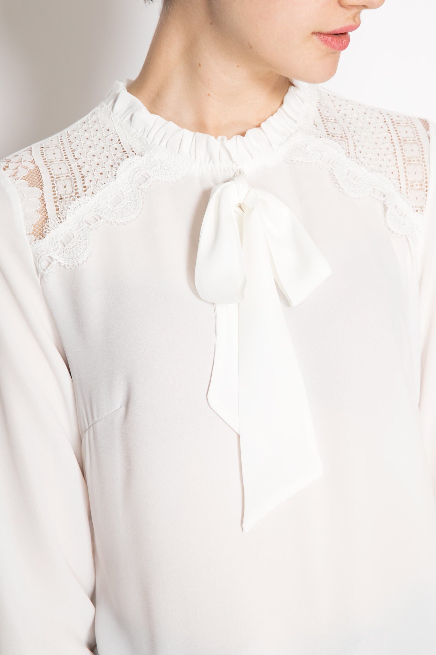 Lace Insert Blouse With Front Ribbon