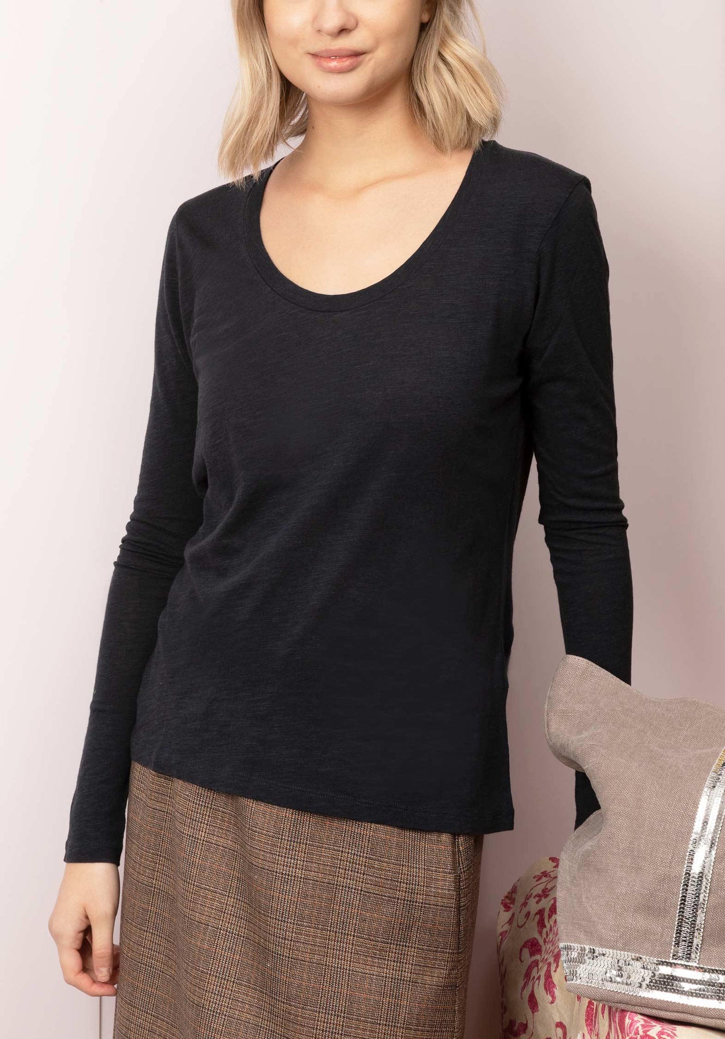 'Jacksonville' U-Neck Cotton-blend Long Sleeves T-Shirt Navy - RUE MADAME | BOUTIQUE PARISIENNE