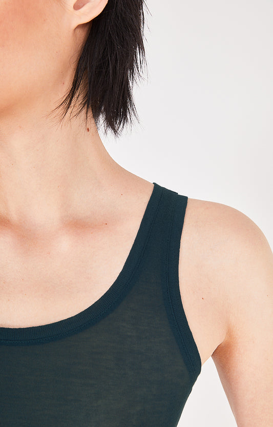 American Vintage dresses, pants and shirts for women