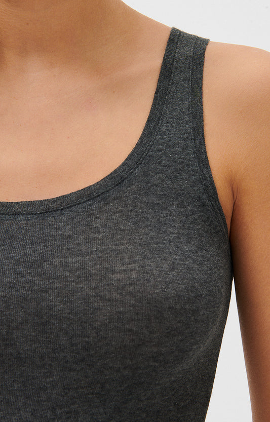 American Vintage dresses, pants and shirts for women