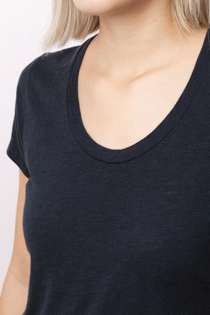 American Vintage dresses, pants and shirts for women